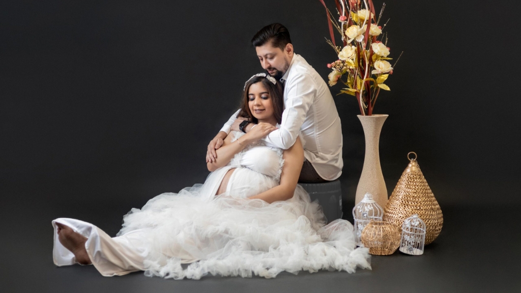 Indoor Maternity Photography