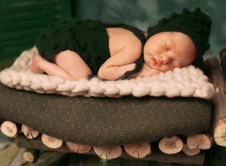 Top 10 Easy Newborn Poses for Beginners